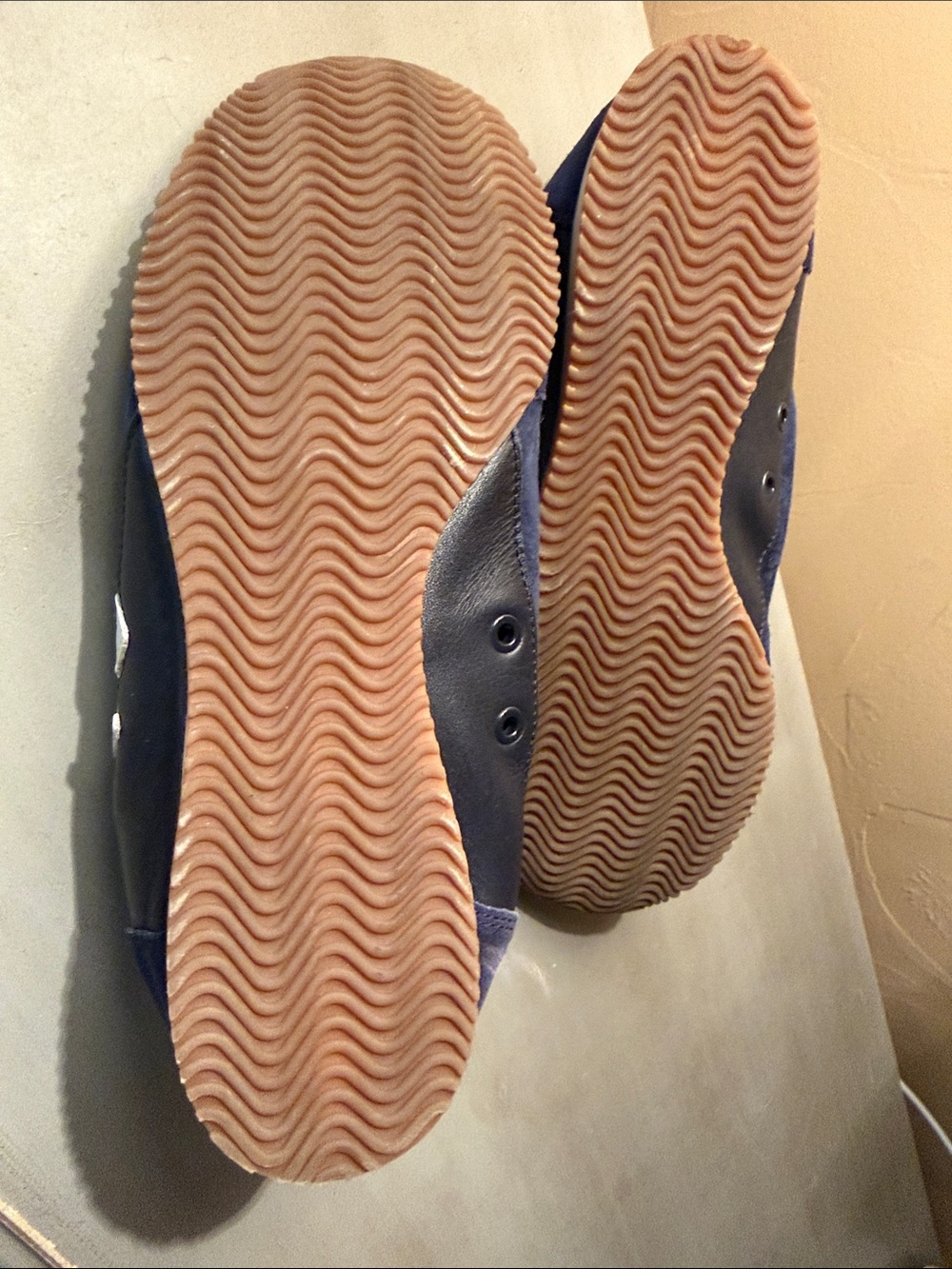 Brand New Tory Burch Navy and White Suede Logo Sneakers - Picture 5 of 6